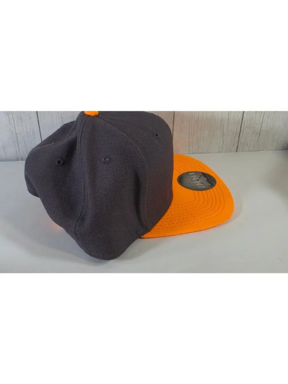 NIKE AIR JORDAN TRUE JUMPMAN SNAPBACK HAT GRAY ORANGE FLAT BRIM BASEBALL CAP OSF